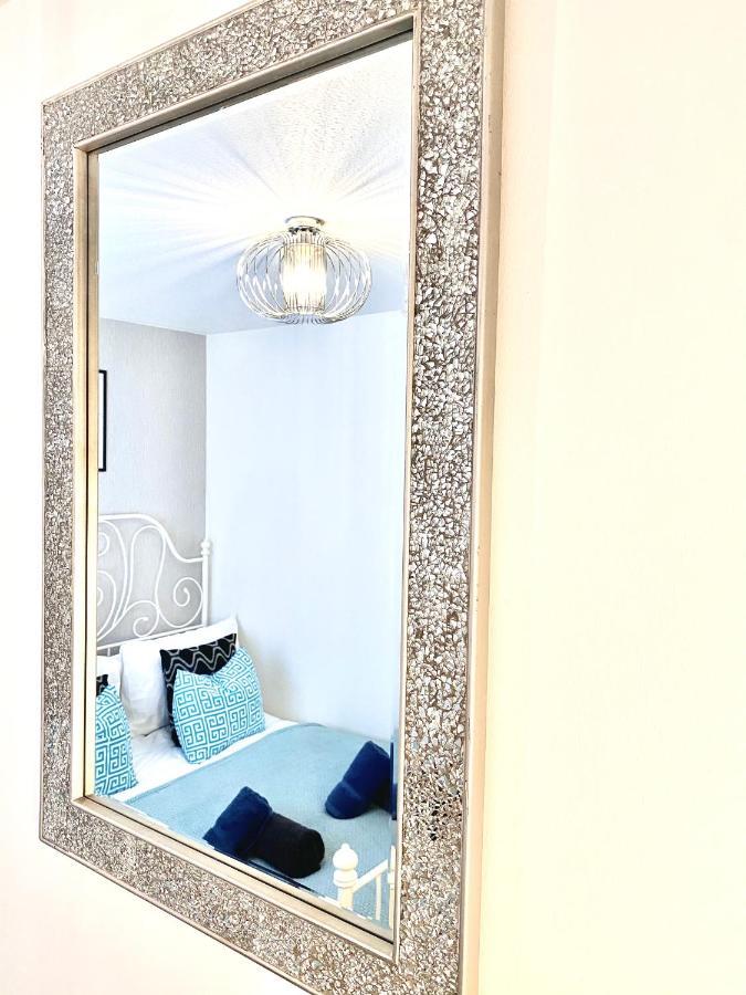 Stylish Central 2 Bedroom Apartment - Free Parking, Free Wifi Orkney Ngoại thất bức ảnh